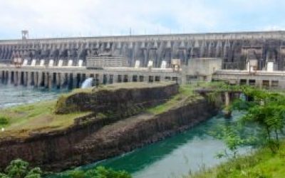 Governo federal assina decreto que suspende reajuste de 6% na tarifa de Itaipu