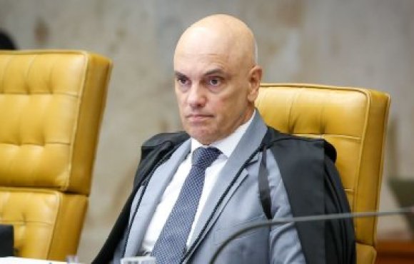 Defesa de ex-assessor de Bolsonaro nega ilegalidade para monitorar Moraes