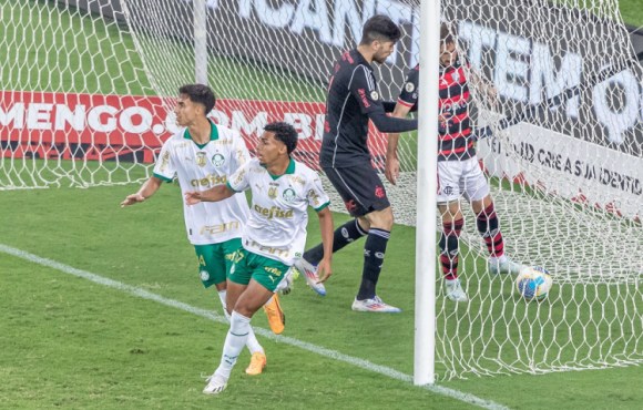 Lula presta solidariedade a Luighi após ataque racista durante jogo da Libertadores